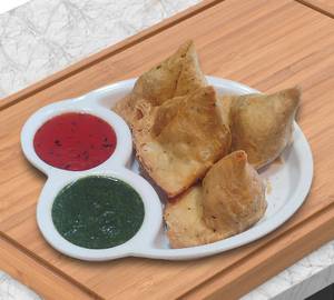 4 Pcs Samosa+ Chatni