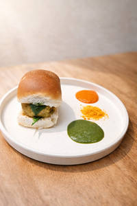 Vada Pav