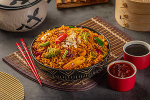 Veg Singaporean Fried Rice [500 ML]