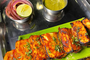 Jain Tandoori Paneer Tikka (06pcs)