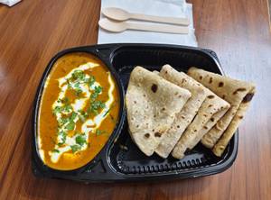 Matar Paneer Sabzi With Rice And Tawa Roti/Poori Lunchbox