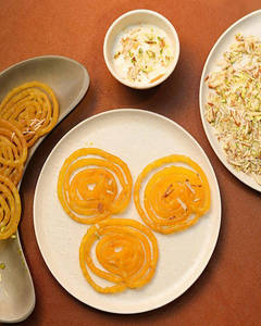 Jalebi With Rabri 6 Pcs