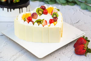 Heart Shape Cake - [Fresh Fruit]  [500g]