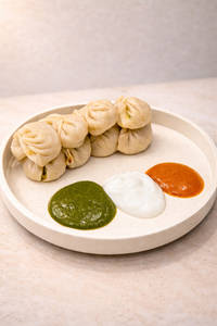 Veg Momos Full
