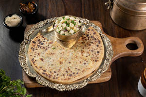 Aaloo Pyaz Paneer Paratha
