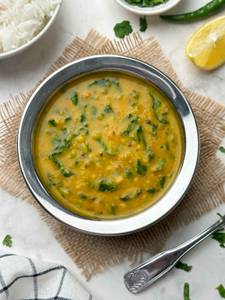 Dal Hariyali Palak