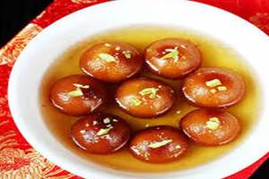 Garma Garam Gulab Jamun