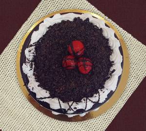 Black forest cool cake (1/2 kg)                               