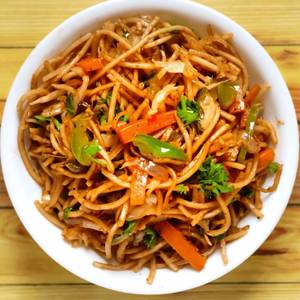 Madhur Vatika's Special Chowmein