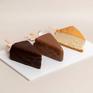 New York Cheesecake Slice [contains egg]