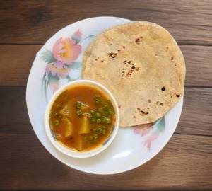 Aloo Matar + 2 Roti            