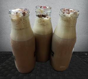 Chocolate milk shake