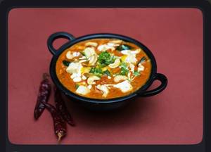 Kaju Paneer Curry
