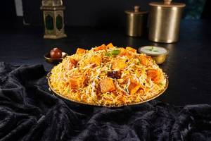 Classic Zaikedaar Paneer Biryani (Paneer Dum Biryani)(Mild Spicy)