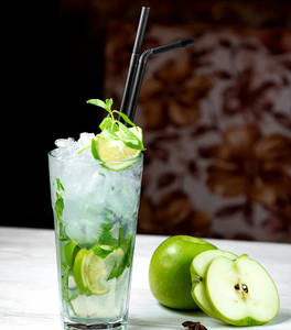 Green Apple Mojito