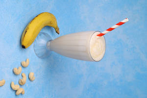 Banana Honey & Nuts Shake