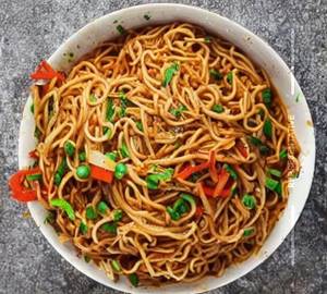 Schezwan chicken noodles
