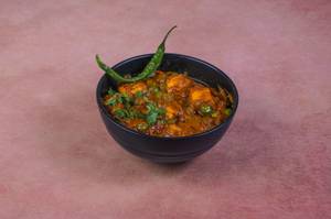 Matar paneer