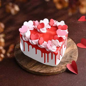 Hearts Aflutter Cake