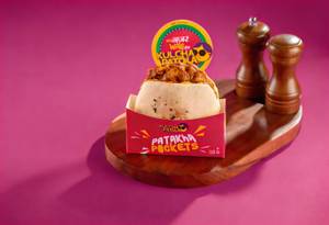 Lababdar Chicken Pocket
