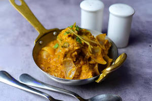 Chicken Do Pyaza [4 Pieces, Serves 1-2]