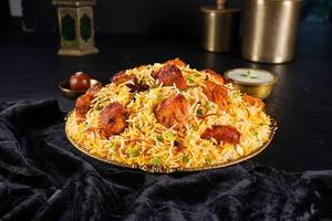 Signature Murgh Tikka Biryani (Chicken Tikka Dum Biryani)(Mild Spicy)