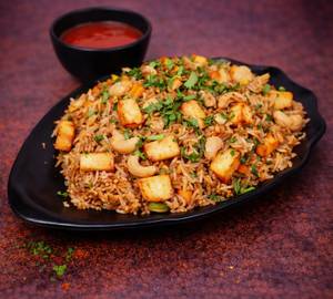Spl Kaju Paneer Fried Rice