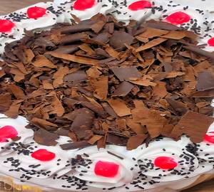 Black forest with dry choco flakes