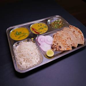 Pithala Bhakari Thali