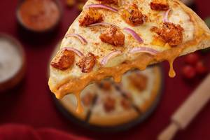 Makhani Chicken Tikka Pizza Mania