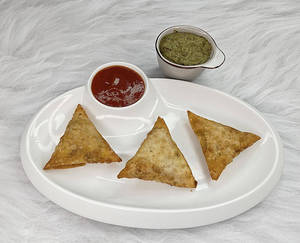 Mutton Samosa (3 Pieces)