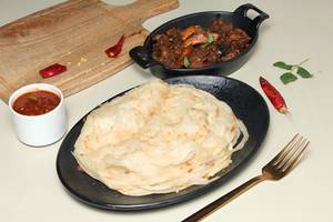 Parotta With Beef Curry Combo