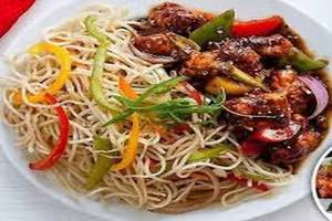 Chowmein With Chilli Chicken