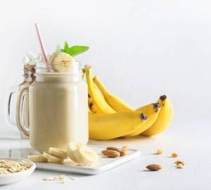 Banana special milkshake