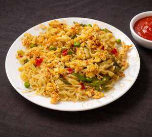 Egg Masala Maggi