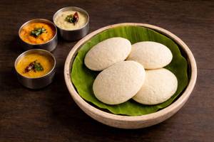 Idli (4 Pcs)