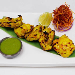 Keshri Murgh  Tikkaa