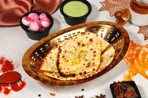 Paneer Stuffed Naan