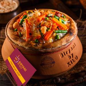 Veg Hyderabadi Dum Biryani [1/2 Kg] Serves 1-2