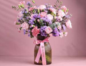 Bouquet of Mix Flowers in a Premium vase
