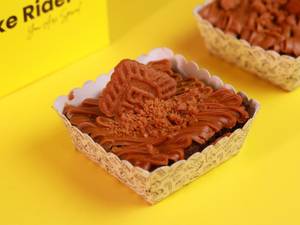 Eggless Lotus Biscoff Brownie