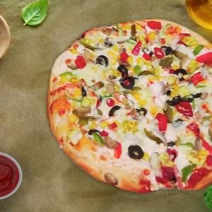 Classic Chicken Pizza