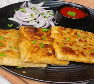 Chicken Mughlai Paratha