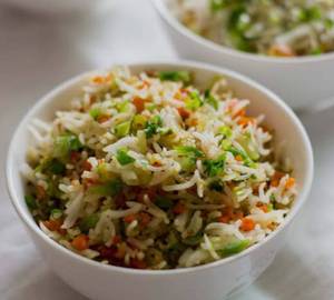 Fresh Veg Fried Rice [ 750 Ml ]