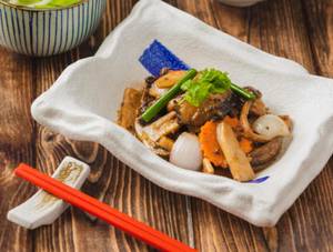 Vegan Forest Mushrooms, Cantonese Style