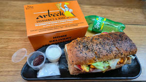 Chicken Shawarma Sub And Drink Meal Box [Serves 1]