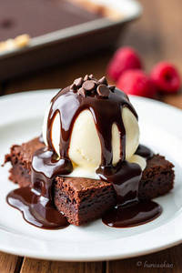 Brownie With Ice Cream