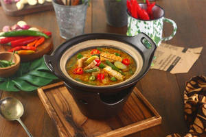 Classic Spicy Korean Ramen (chicken)