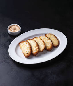 Garlic Bread With Cheese
