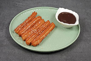 Churros With Chocolate Dip